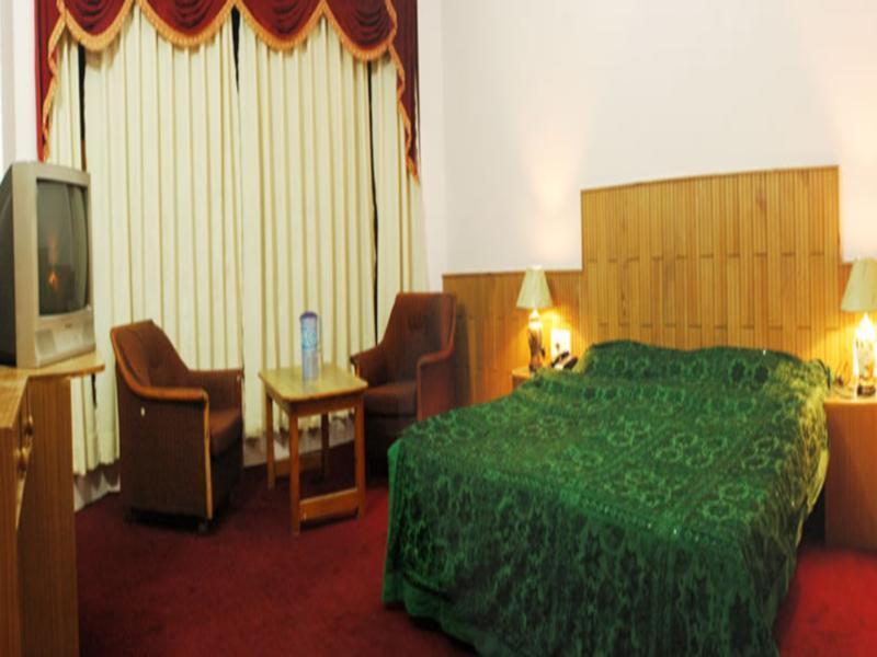 Hotel Satkar Residency - Riverside Old Manali מראה חיצוני תמונה